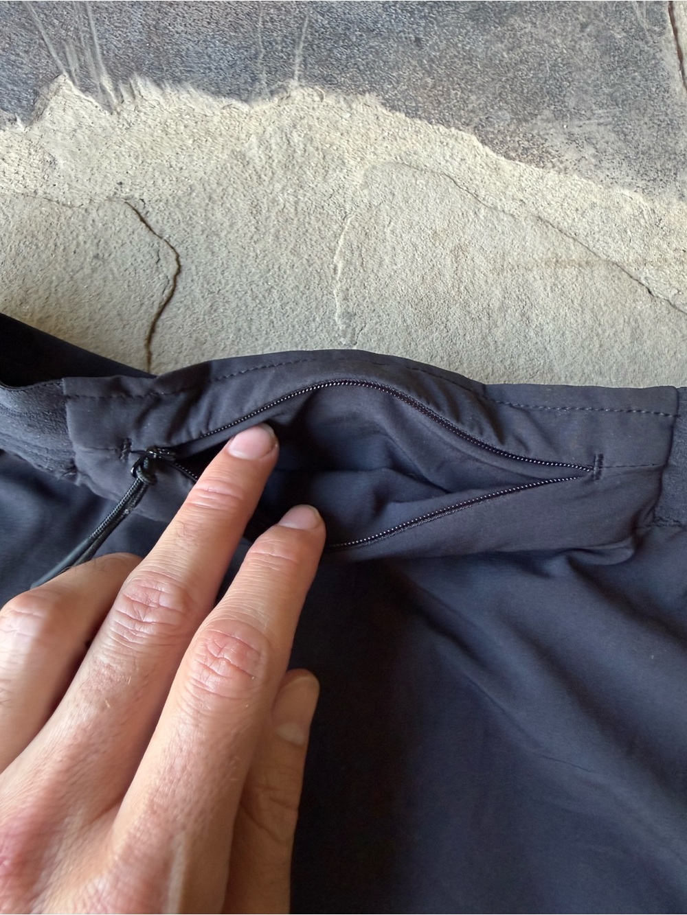 Men’s Rabbit Black Running Shorts - Lightweight Performance - Picture 4 of 10